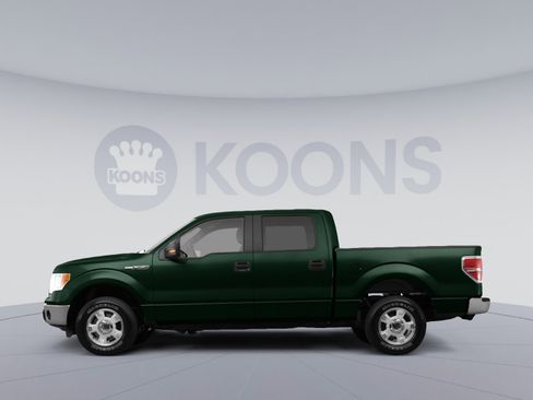 Used 2014 Ford F150 XLT w/ XLT Chrome Package image 2