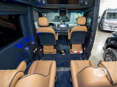 Used 2026 Mercedes-Benz Sprinter 2500 image 10