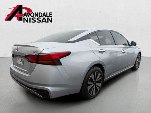 Used 2022 Nissan Altima 2.5 SV FWD image 4