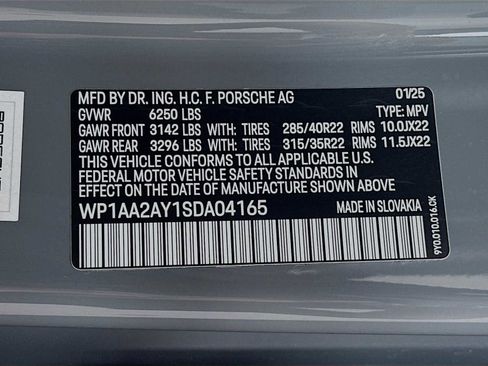 Certified 2025 Porsche Cayenne image 33