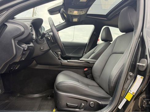 Used 2022 Lexus IS 300 AWD w/ Premium Package image 28