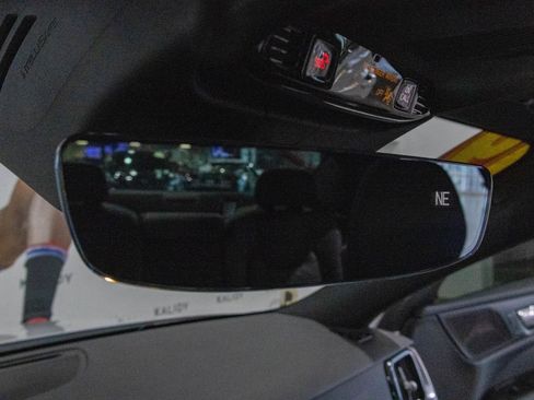 Used 2019 Volvo S60 T6 R-Design image 13