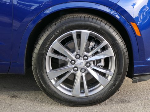 New 2025 Cadillac XT6 Premium Luxury image 11