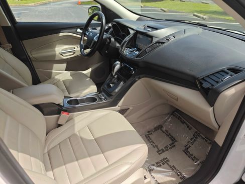 Used 2016 Ford Escape Titanium AWD/4WD image 6
