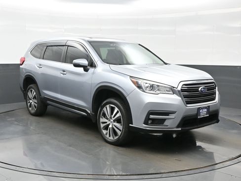 Used 2020 Subaru Ascent Limited w/ Technology Package AWD/4WD image 8