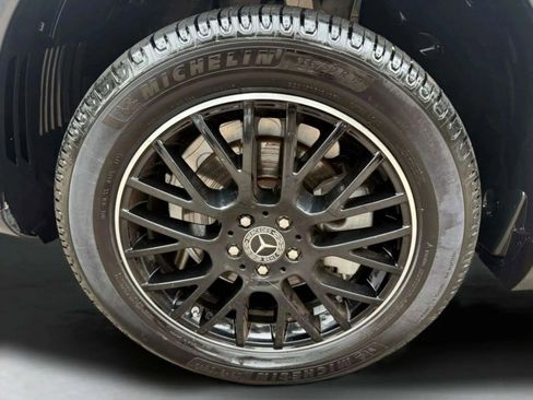 Used 2020 Mercedes-Benz GLE 350 w/ Premium Package image 31