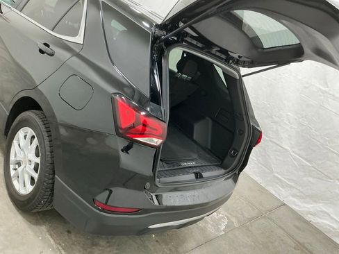 Used 2023 Chevrolet Equinox LT FWD image 24