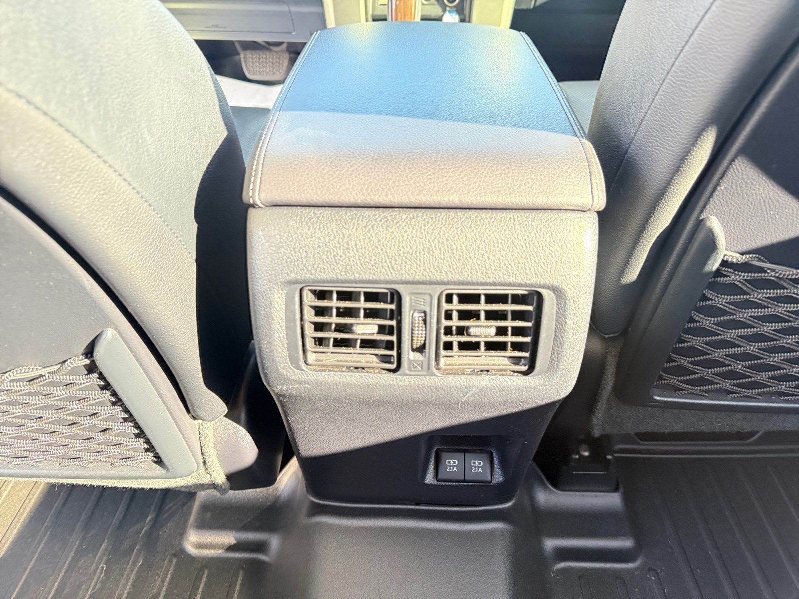 Used 2020 Toyota 4Runner Limited AWD/4WD image 30