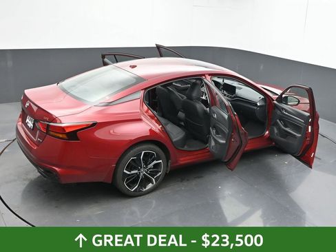 Used 2024 Nissan Altima 2.5 SR w/ SR Premium Package image 71