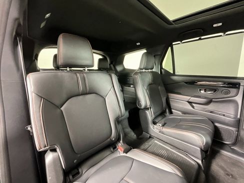 Used 2023 Honda Pilot TrailSport image 22