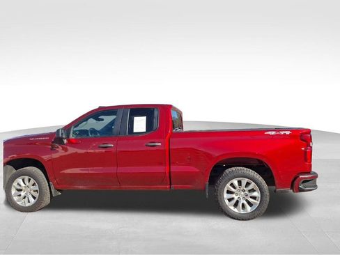 Used 2022 Chevrolet Silverado 1500 Custom w/ Safety Confidence Package image 7