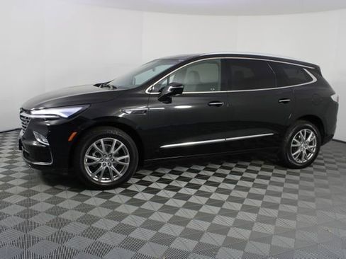 Used 2023 Buick Enclave Essence w/ Experience Buick Package image 2