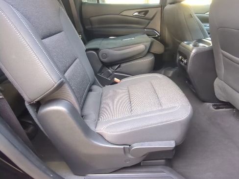 Certified 2025 Chevrolet Traverse LT image 21