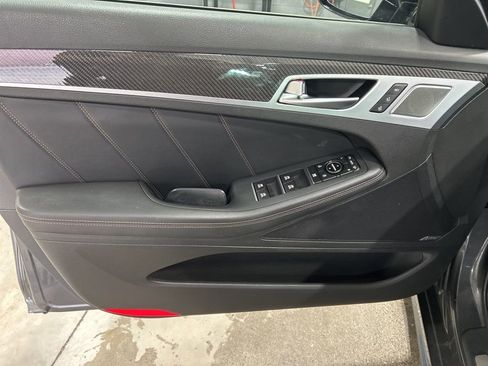 Used 2019 Genesis G80 3.3T Sport image 12