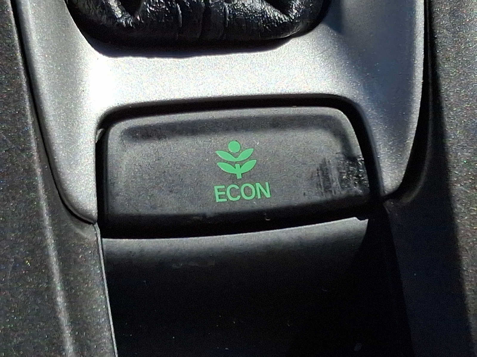 Used 2018 Honda Accord EX-L image 25