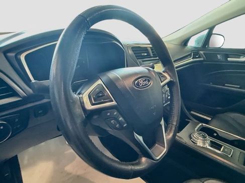 Used 2018 Ford Fusion Titanium AWD/4WD image 12