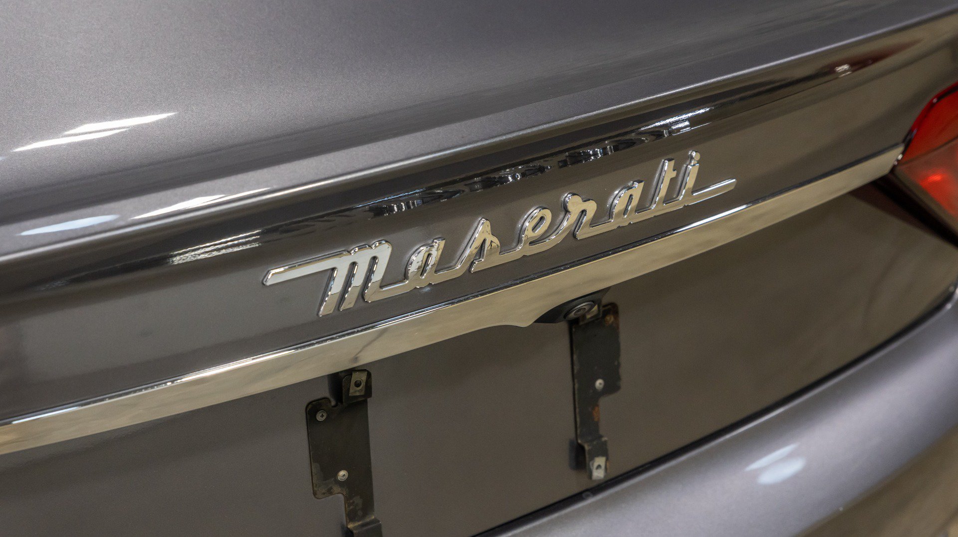Used 2018 Maserati GranTurismo Sport RWD image 16