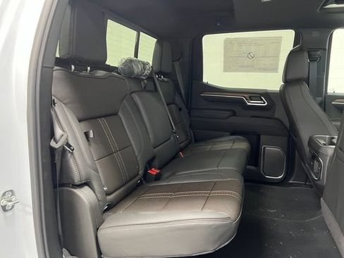 New 2026 Chevrolet Silverado 1500 High Country AWD/4WD image 21