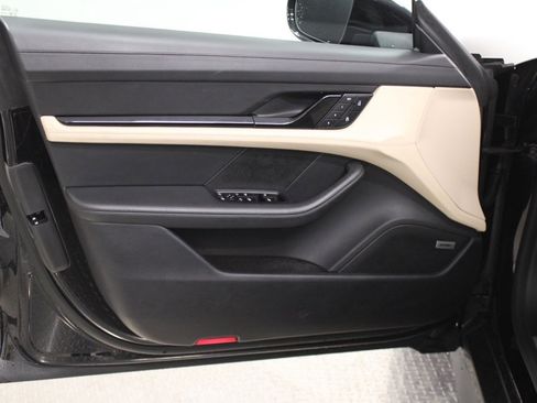 Certified 2025 Porsche Taycan image 21