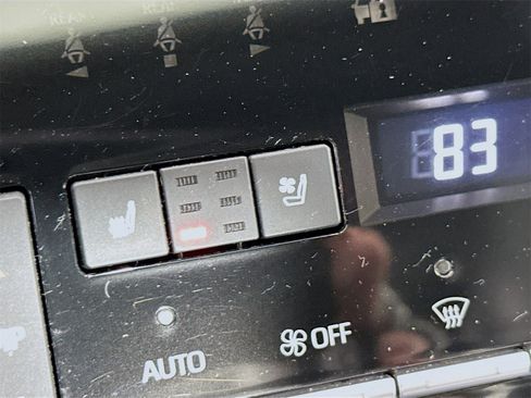 Certified 2020 Toyota Avalon Limited w/ Advanced Safety Package image 21