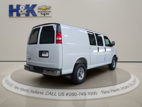 New 2026 Chevrolet Express 2500 RWD image 6