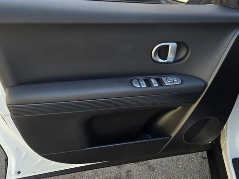 Used 2024 Hyundai Ioniq 5 SE image 10