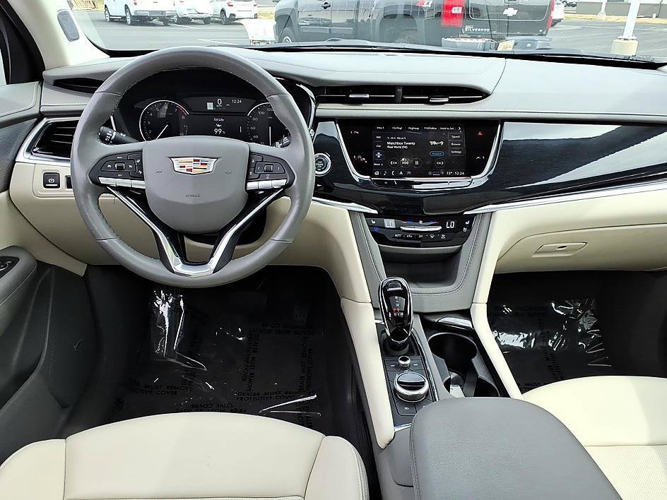 Used 2024 Cadillac XT6 Premium Luxury w/ LPO, Floor Liner Package AWD/4WD image 25