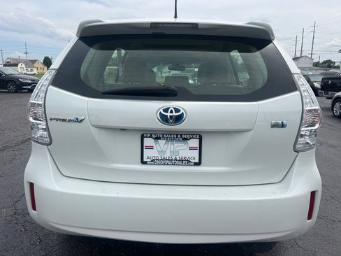 Used 2013 Toyota Prius V Five FWD image 6