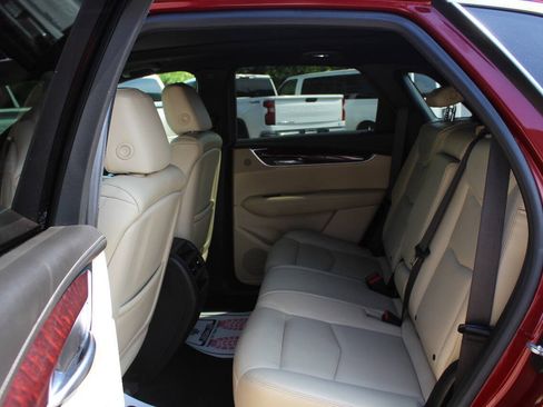 Used 2017 Cadillac XT5 Luxury w/ Advanced Security Package AWD/4WD image 21