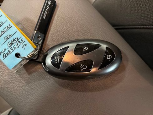 Used 2024 Hyundai Elantra SEL FWD image 26