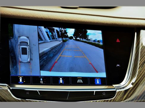 Certified 2023 Cadillac XT6 Premium Luxury w/ Platinum Package AWD/4WD image 24