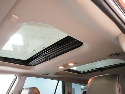 Used 2015 Buick Enclave Leather w/ Trailering Package FWD image 4