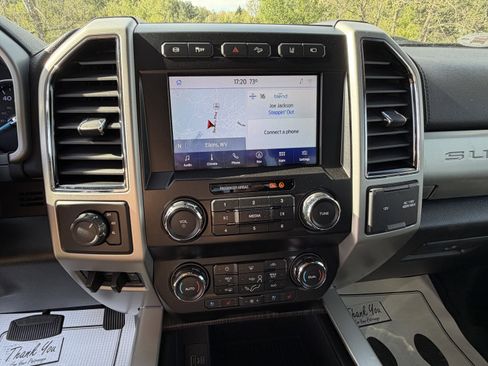 Used 2020 Ford F350 Lariat w/ Chrome Package AWD/4WD image 17