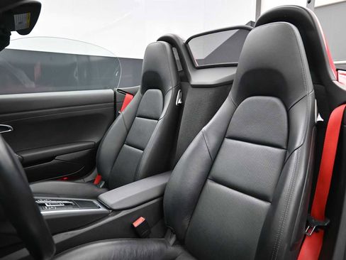 Certified 2014 Porsche Boxster RWD image 5