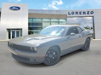 Used 2017 Dodge Challenger R/T w/ Blacktop Package RWD video 1