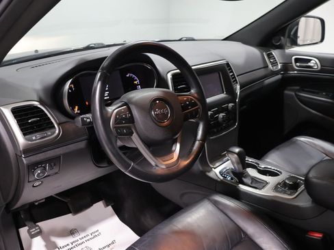 Used 2018 Jeep Grand Cherokee Limited AWD/4WD image 16