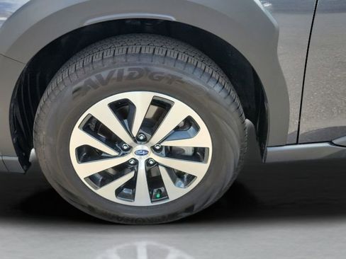 Used 2024 Subaru Outback Premium image 10