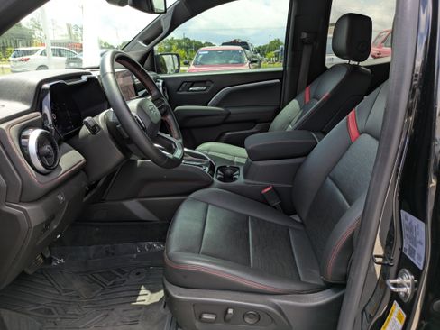 Used 2023 Chevrolet Colorado Z71 w/ Z71 Convenience Package 2 AWD/4WD image 26
