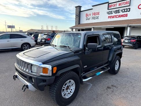 Used 2008 HUMMER H3 image 1
