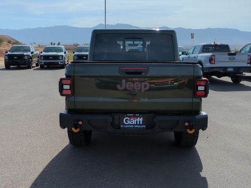 Used 2021 Jeep Gladiator Mojave AWD/4WD image 4
