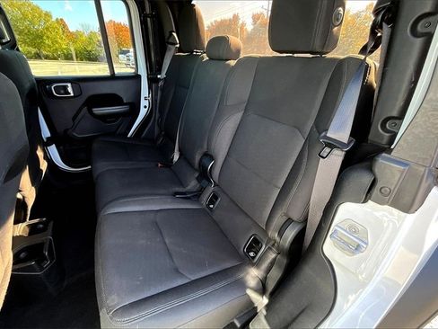 Used 2020 Jeep Gladiator Sport w/ Quick Order Package 24S image 23