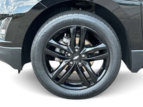 Used 2020 Chevrolet Equinox LT w/ Midnight Edition AWD/4WD image 8