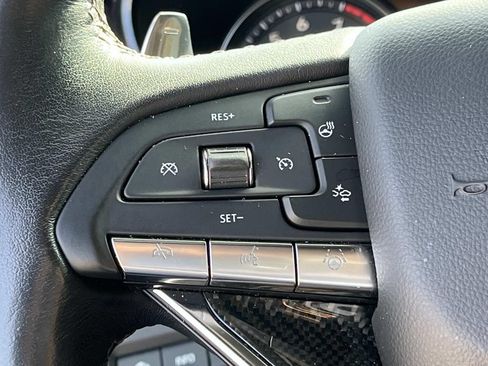 Used 2022 Cadillac XT6 Sport w/ Technology Package AWD/4WD image 38