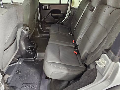 Used 2021 Jeep Wrangler Unlimited Sport image 34