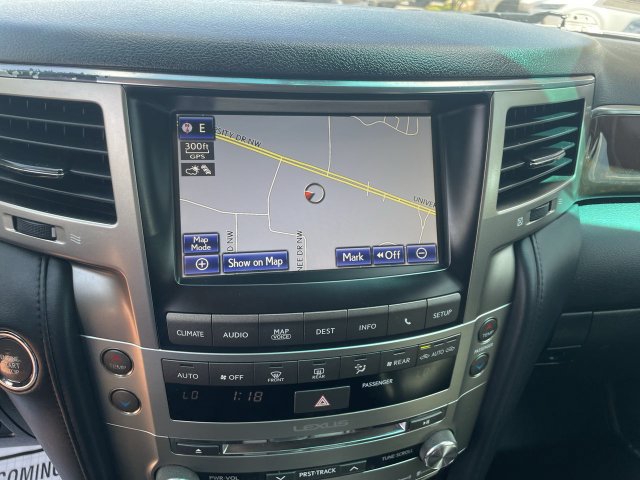 Used 2015 Lexus LX 570 4WD image 24