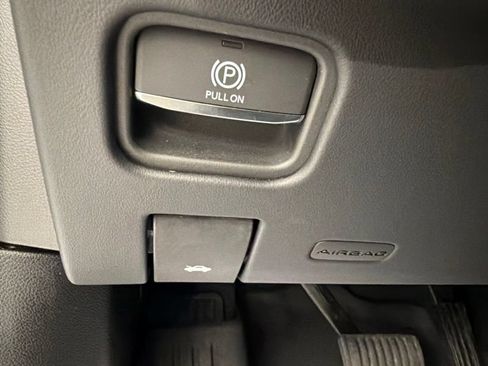 Used 2025 Jeep Grand Cherokee L Summit AWD/4WD image 24