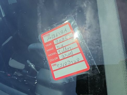 Certified 2025 Kia Seltos S FWD image 10