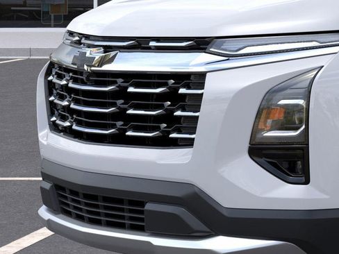 New 2026 Chevrolet Equinox LT FWD image 13