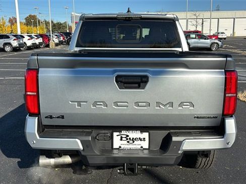 New 2025 Toyota Tacoma TRD Off-Road w/ TRD Off Road Premium Package image 31