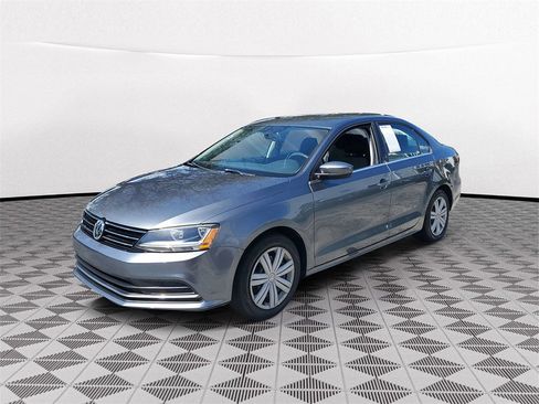 Used 2017 Volkswagen Jetta S w/ Jetta S Cold Weather Package image 2